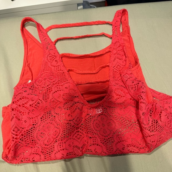 Ardene muscle shirt size medium - Picture 2 of 2